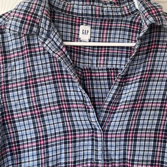 Women’s Gap Long Sleeve Light Weight Plaid Flannel Popover, Large - Picture 3 of 4